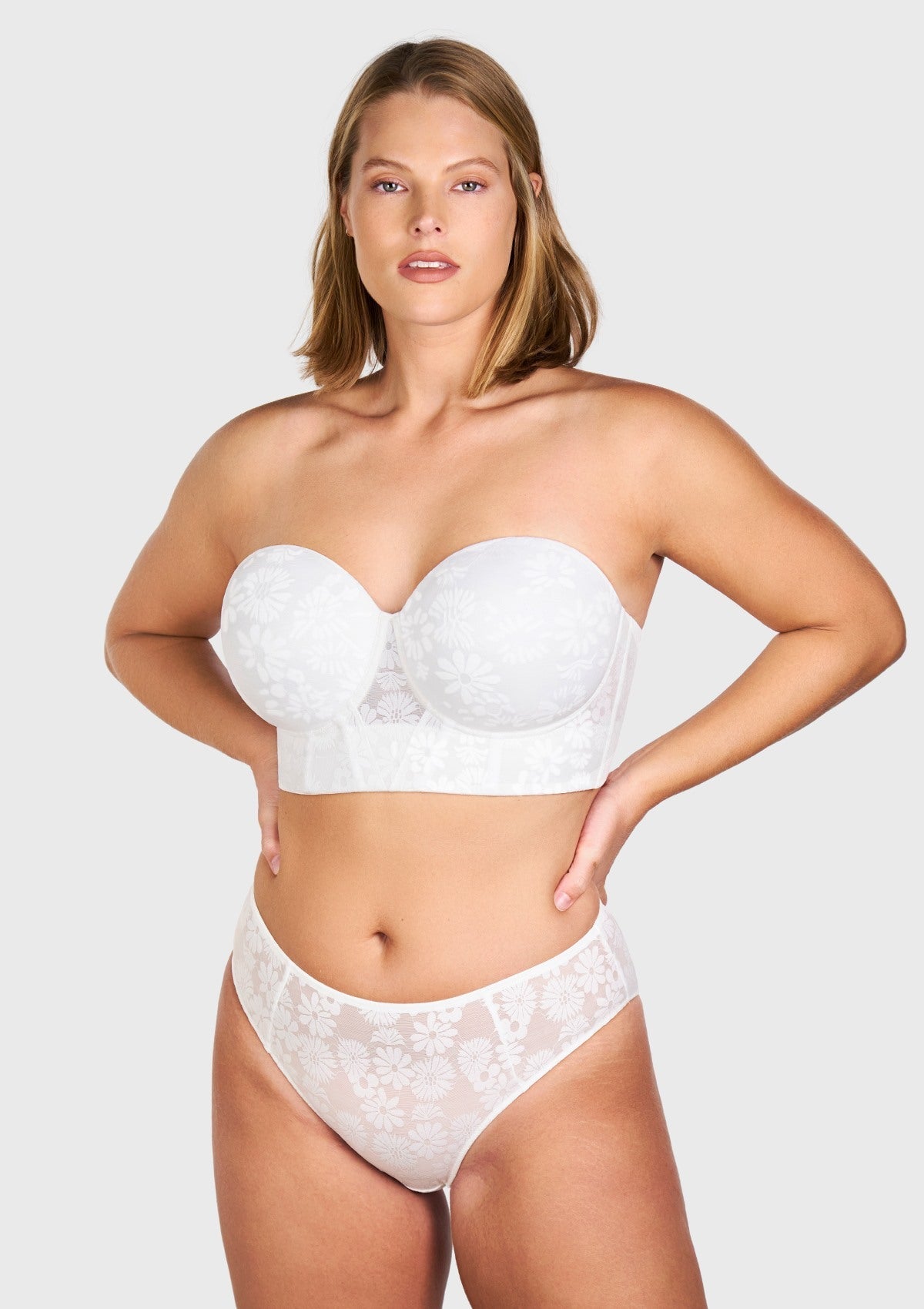 The Daisy Strapless Bra - White